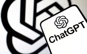 OpenAI automatiza la memoria de ChatGPT y abre la función a usuarios gratuitos